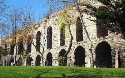 Bozdoğan Su Kemeri ve Civarı